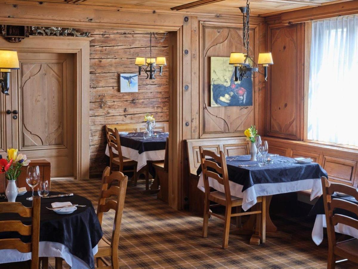 Casa Toedi Restaurant Hotel Trun 외부 사진