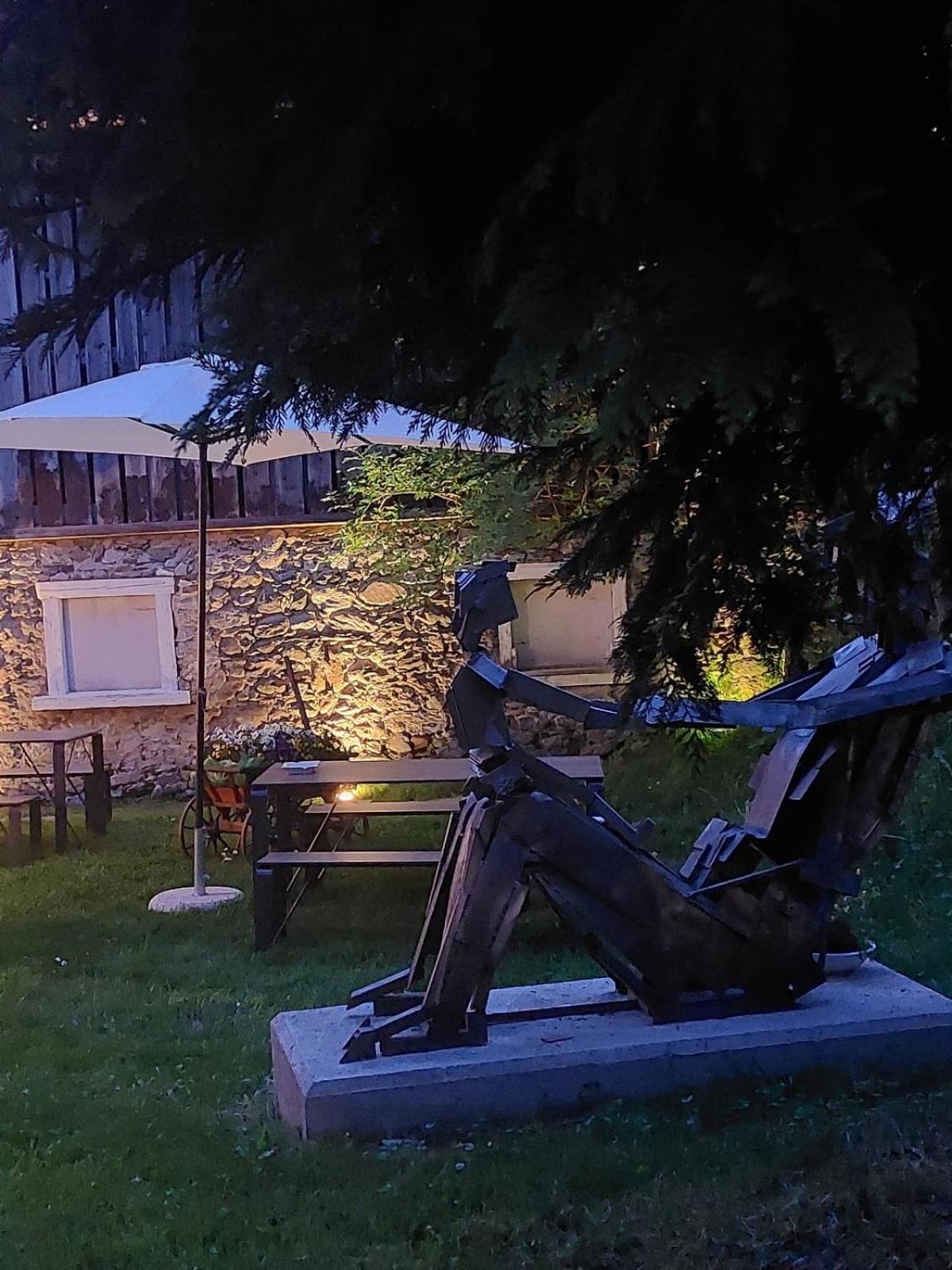 Casa Toedi Restaurant Hotel Trun 외부 사진